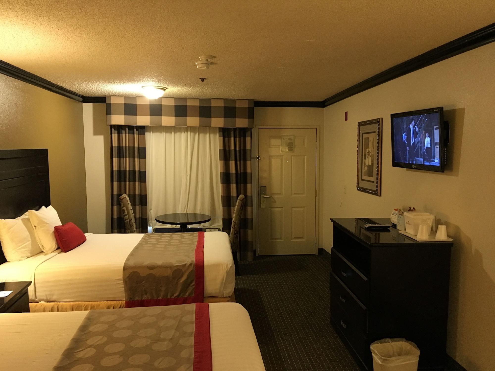 Ramada By Wyndham Ontario Hotell Eksteriør bilde